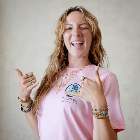 Leïla, moniteur de wingfoil à Essaouira